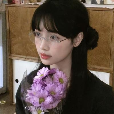 草裙春色